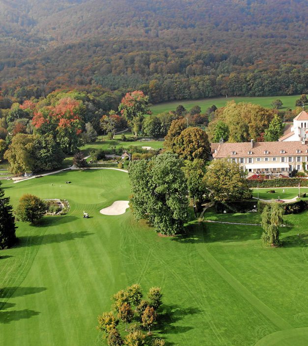 vue domaine parc château de Bonmont drone