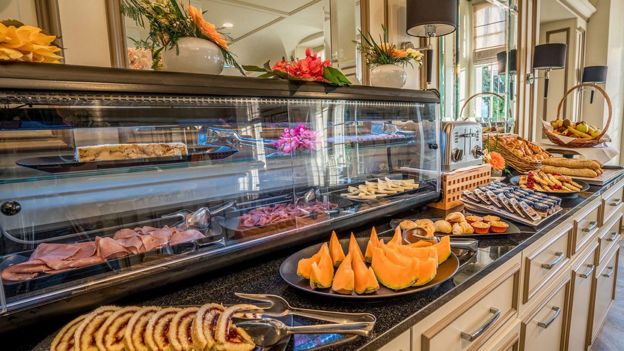 petit déjeuner hotel bonmont