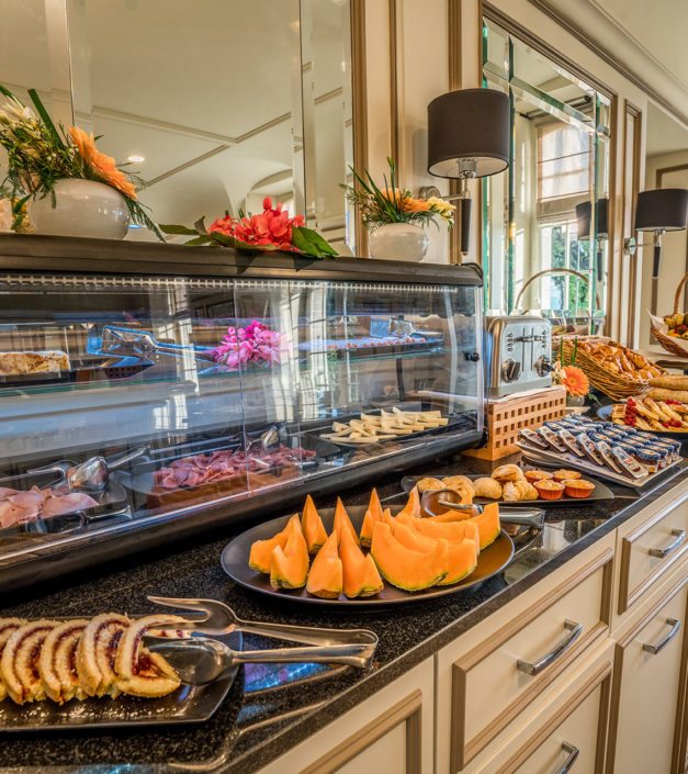 offre petit déjeuner complet château de Bonmont