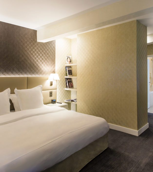 chambre deluxe château de Bonmont