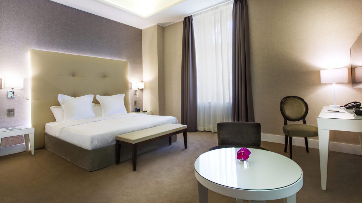 chambre supérieure château Bonmont