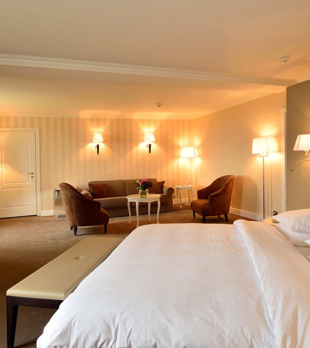 Junior suite hotel château de Bonmont