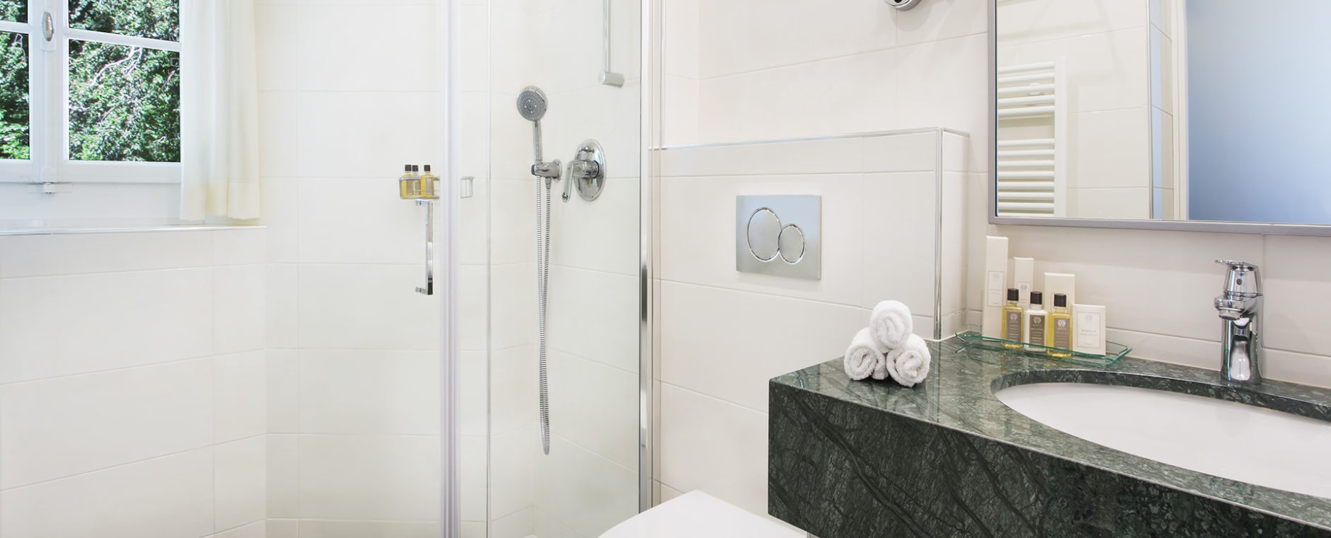 detail photo salle de bains chambre hotel Bonmont