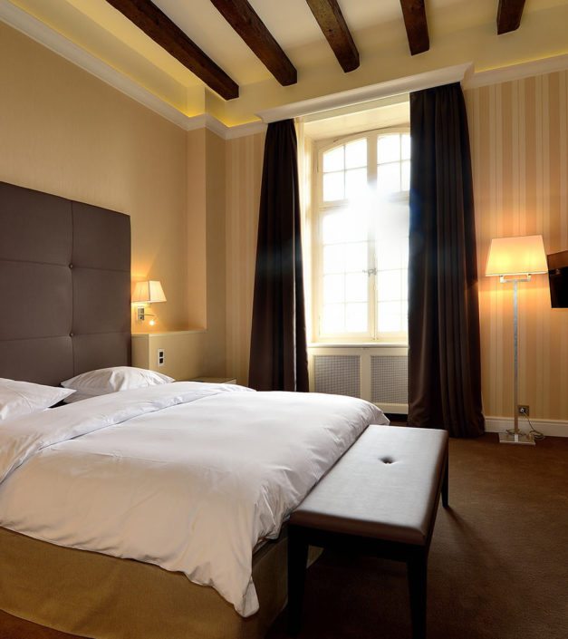 photo intérieur chambre suite hotel Bonmont