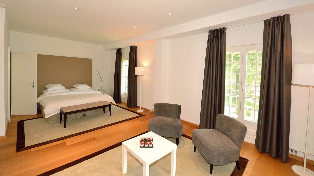 photo suite studio chambre Bonmont