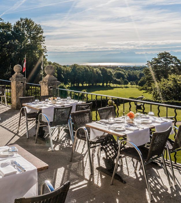 déjeuners diners terrasse restaurant Bonmont