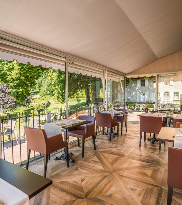 véranda château de Bonmont restaurant