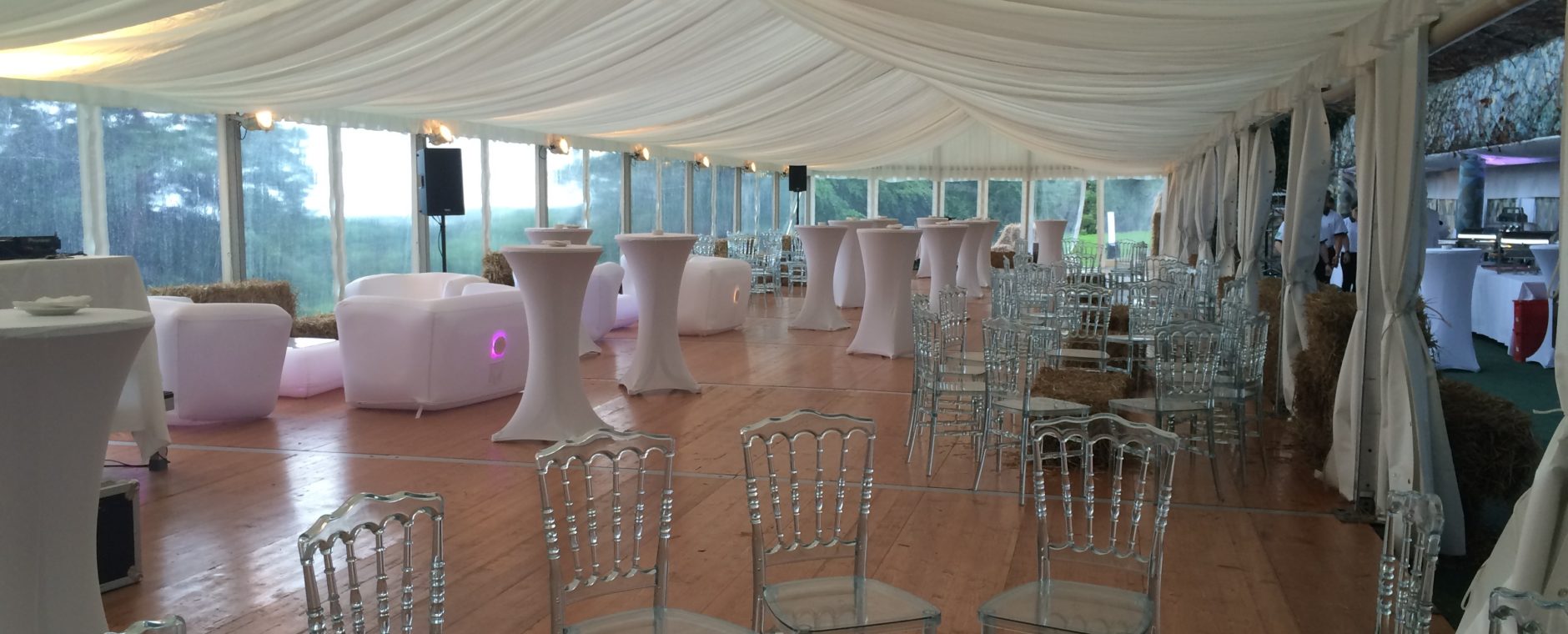 Tente extèrieure événements Bonmont