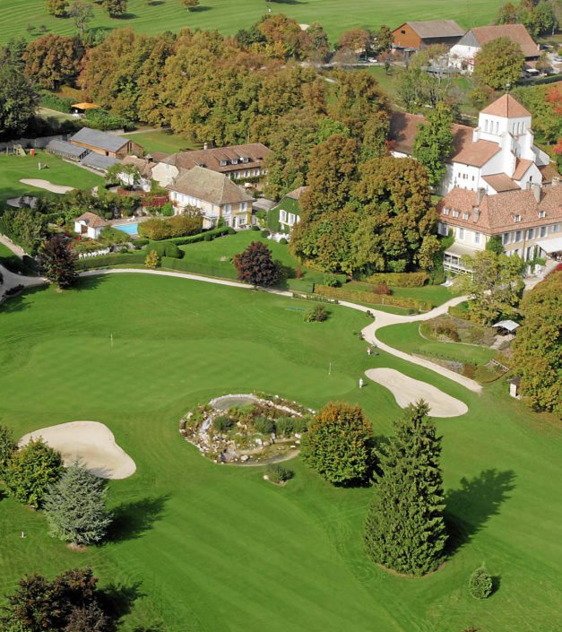 Vue du ciel du domaine Golf & Country Club de Bonmont
