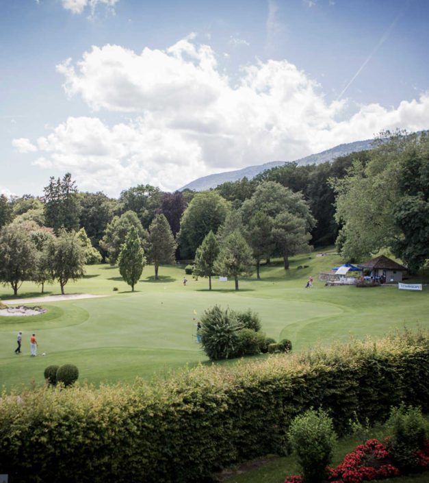 joueurs de golf domaine château de Bonmont