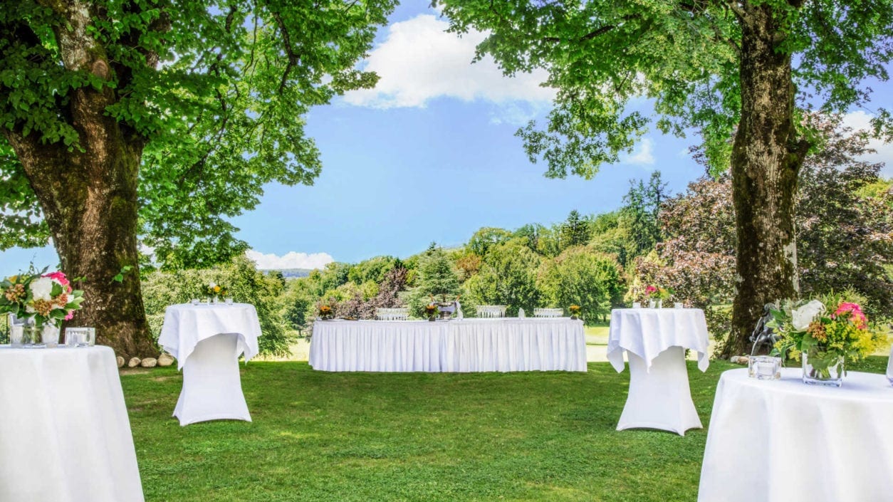 jardin domaine Bonmont réception banquet extérieur